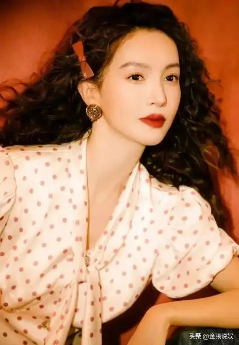 金晨鼻子翻车 高清镜头暴露疤痕 网友质疑演技外貌_女明星脸上有疤痕