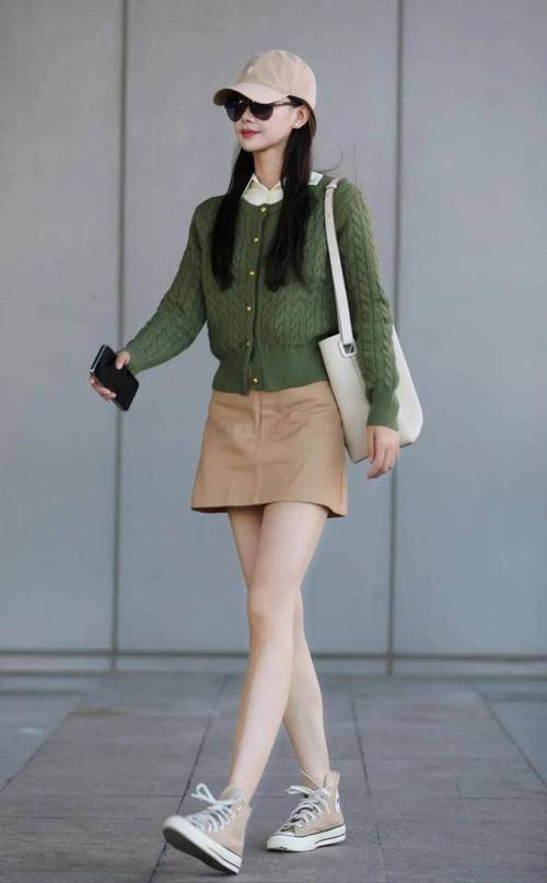 胯宽腿粗的女明星_胯宽的女明星_跨宽女明星