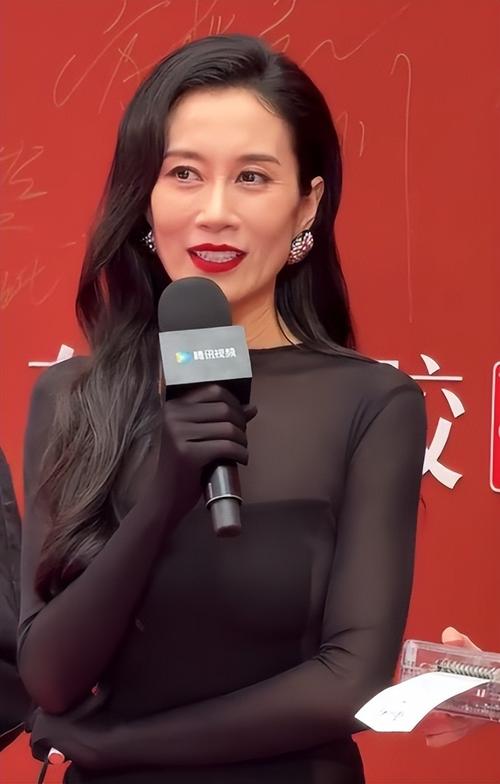 民工女主是谁演的_民工baby_女明星被民工