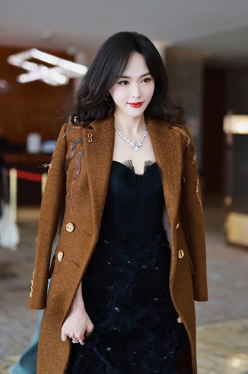 娱乐圈个子最高的女星_个高的女星_娱乐圈的高个子女星